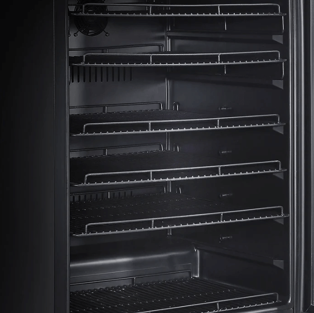 24 Inch Beverage Fridge by Empava EMPV-BR02S with image of interior lighting