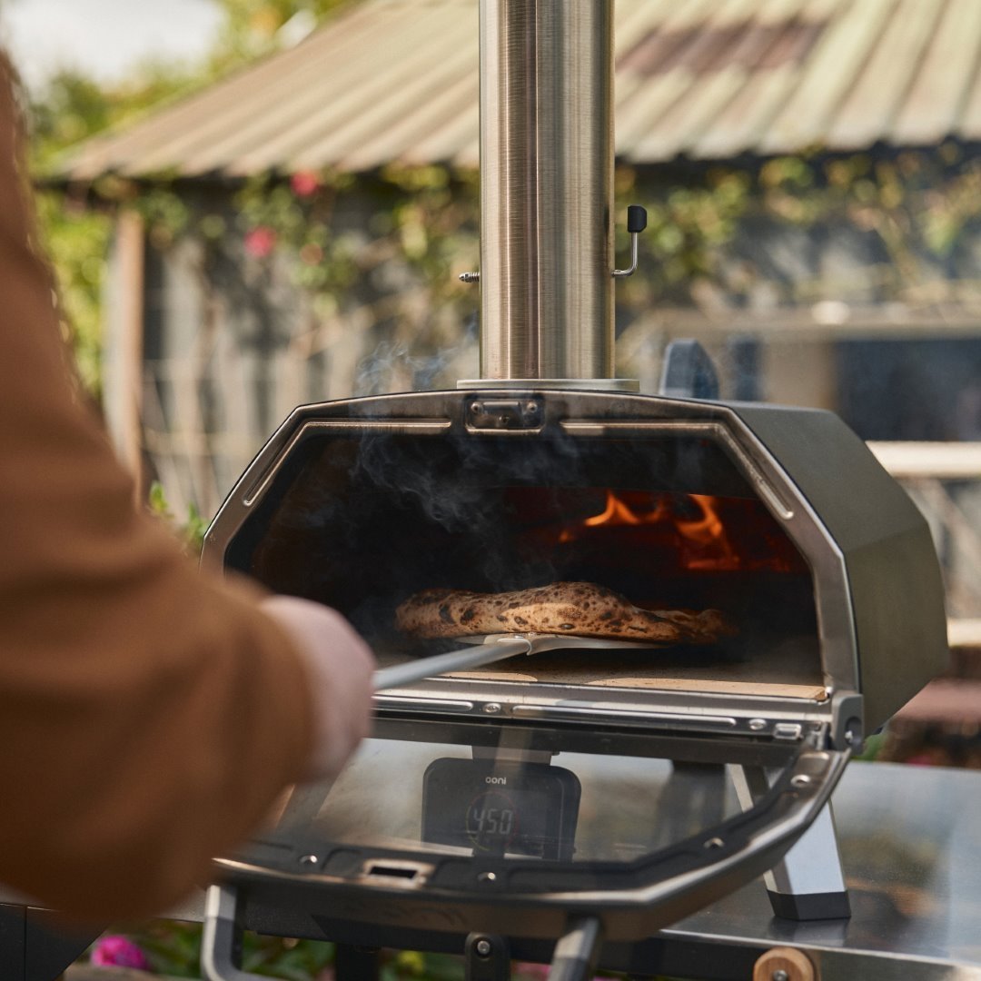 Ooni Pizzaoven Karu 2 Pro voor Pizza’s tot Ø 40 cm – Zwart / Zilver - Ezonesglobal - Buy at Wine Coolers Online