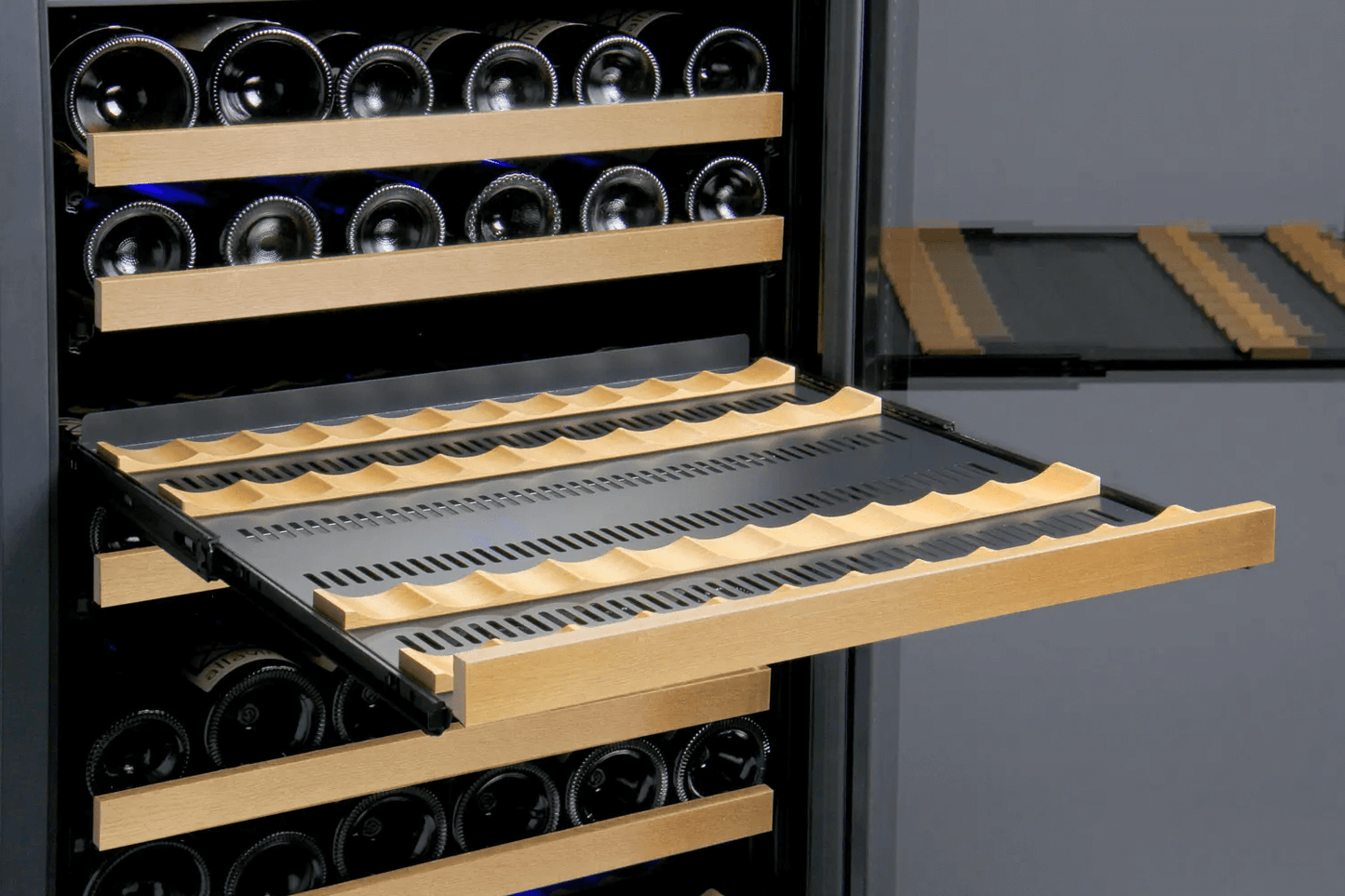 Allavino 24" Wide FlexCount II Tru-Vino 177 Bottle Single Zone Black Wine Refrigerator VSWR177-1BR20 image of shelf 