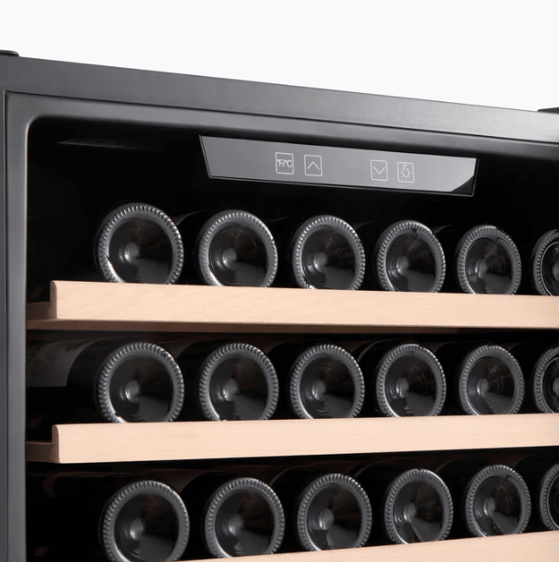 Empava Single Zone Wine Cooler 55 inch Tall Wine Fridge EMPV-WC05S with image of temperature display