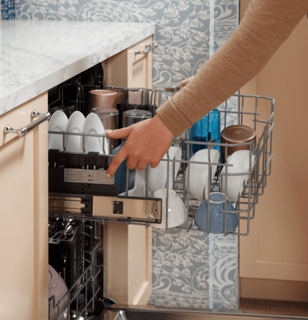 GE 24 in. Top Control Flush - Mount Dishwasher with 45 dBa Sound Level, 3rd - Rack & Dry Boost – Fingerprint Resistant Stainless - Ezonesglobal - Buy at Wine Coolers Online