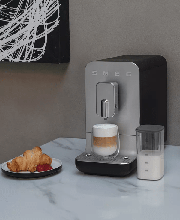 Smeg Bean to Cup Coffee Machine BCC13EGMUK - Ezonesglobal - Buy at Wine Coolers Online
