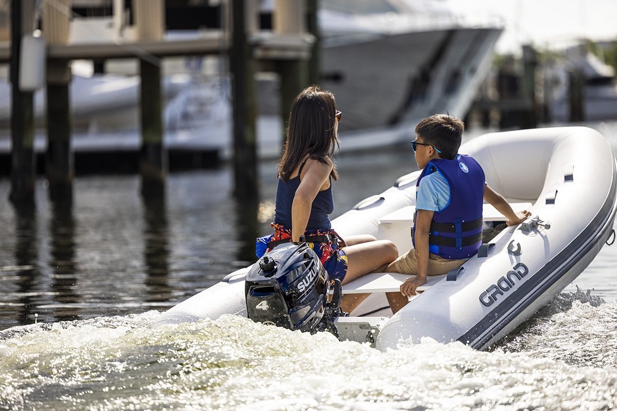 Suzuki 4 HP Outboard Motor DF4AS4 - Ezonesglobal - Buy at Wine Coolers Online