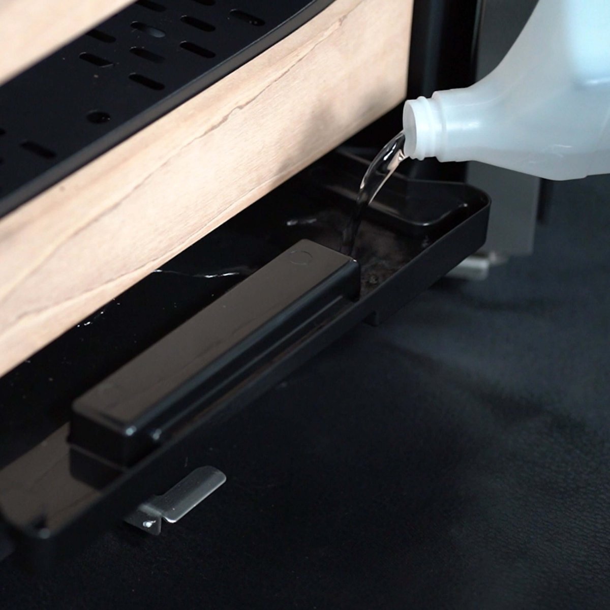 Whynter CHC - 421HC 650 - Count 4.2 cu.ft. Electric Cigar Cabinet Cooler and Humidor - Whynter - Buy at Wine Coolers Online